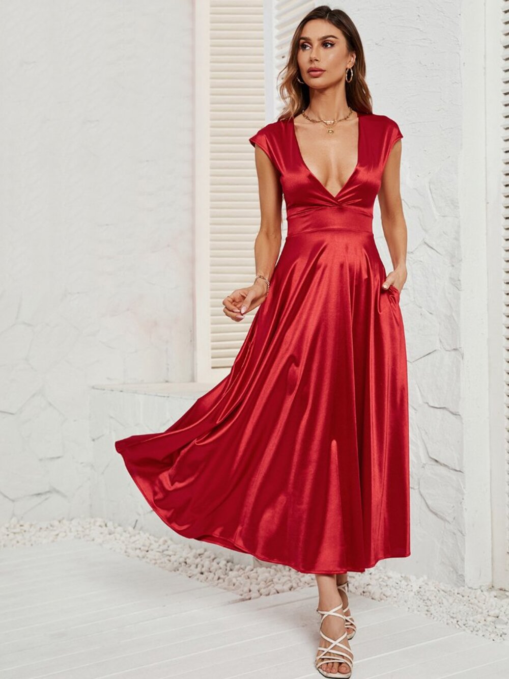 Women's summer  dress solid color commuting V-neck short-sleeved big